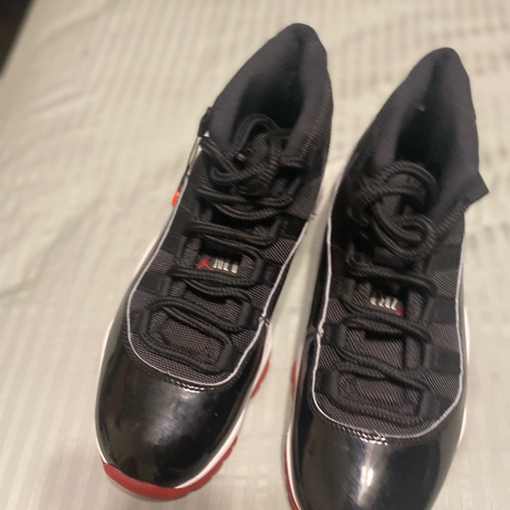 Jordan 11 Bred